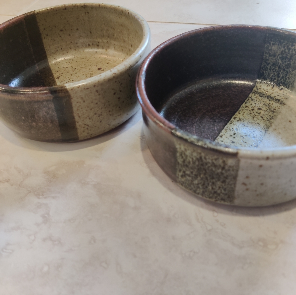 Handcrafted Ceramic Bowls - Picture 3 of 6